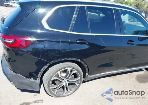 2021 BMW X5 Sdrive40I z USA, uszkodzony, nr VIN 5UXCR4C04M9F15463